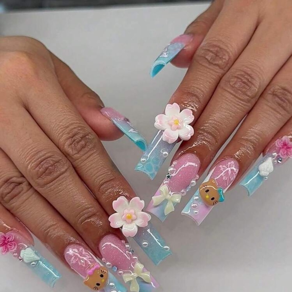Sanrio 24PCS Long Coffin Nails Nail Patches Gradient Sanrio Cute Hello Kitty